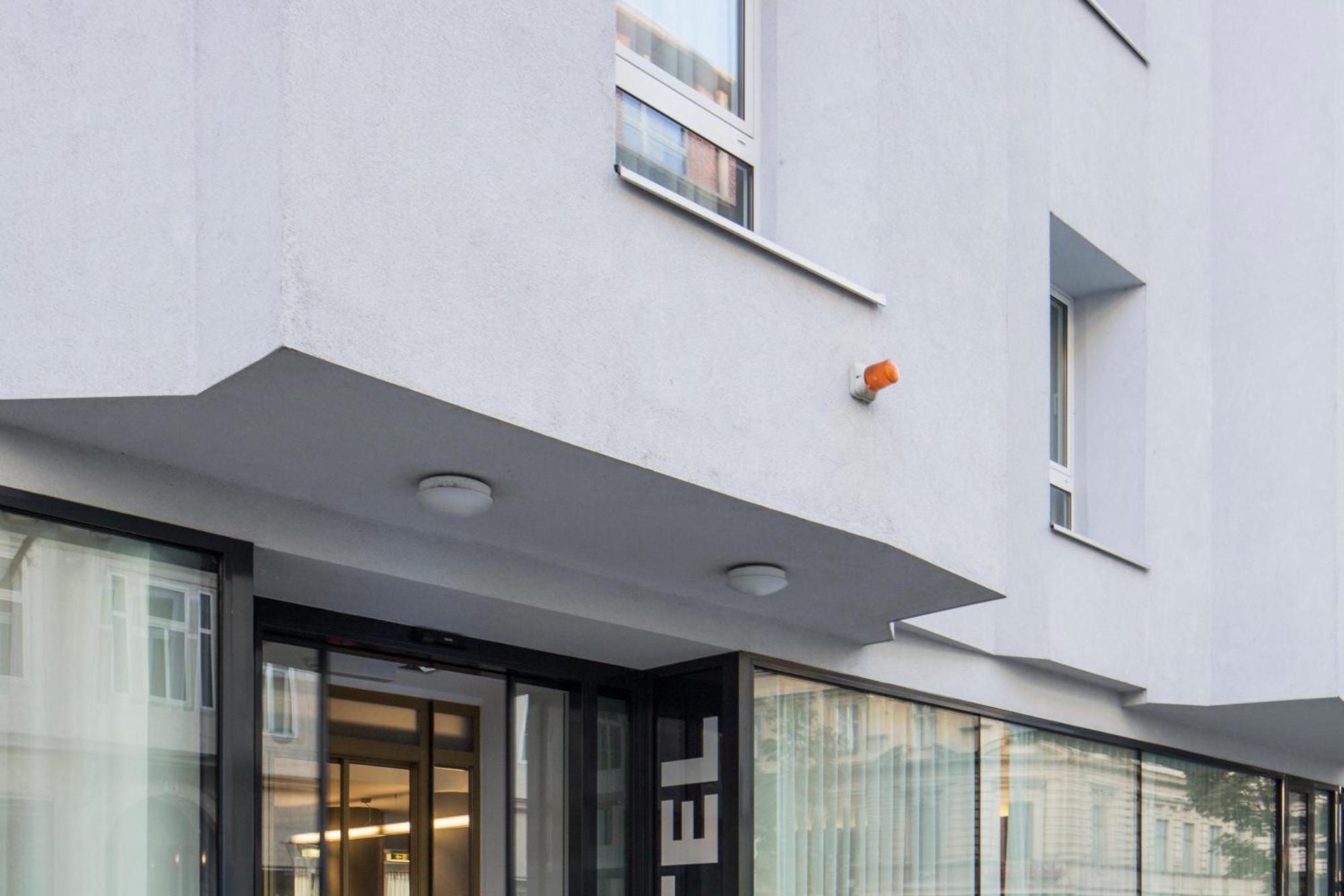 Austria Trend Hotel beim Theresianum Wien Exterior foto