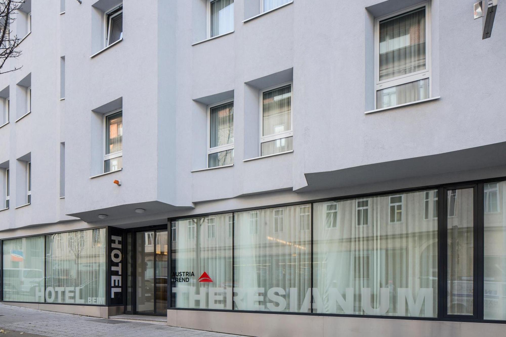 Austria Trend Hotel beim Theresianum Wien Exterior foto